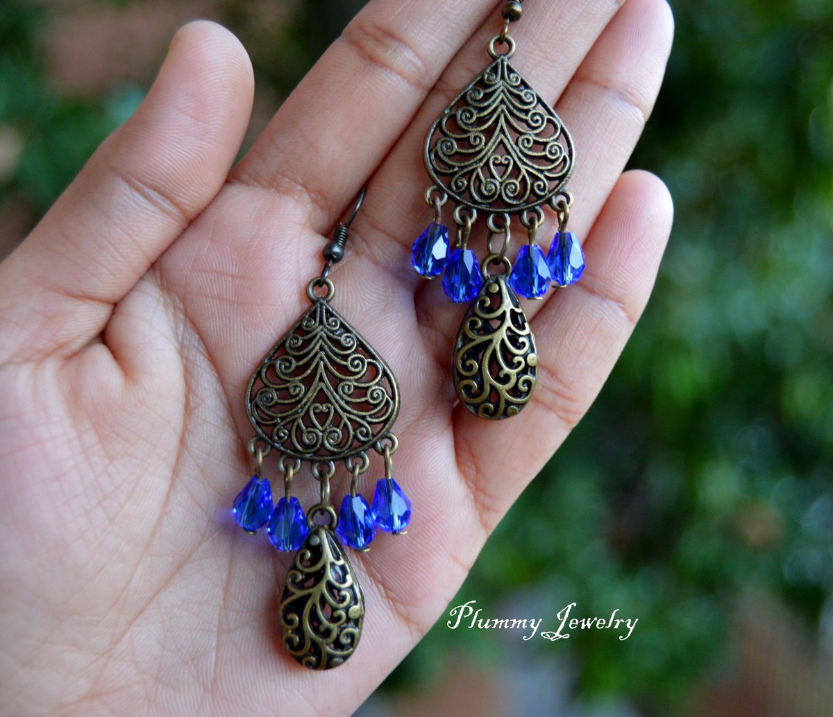 PlummyJewelry's tweet photo. https://t.co/UVdsrK7iyD #jewelry #earrings #giftforher #Christmas #Thanksgiving #etsygifts #ethnicgift #victorian #cobaltblue #collegegirls https://t.co/qwUAJEPlWJ