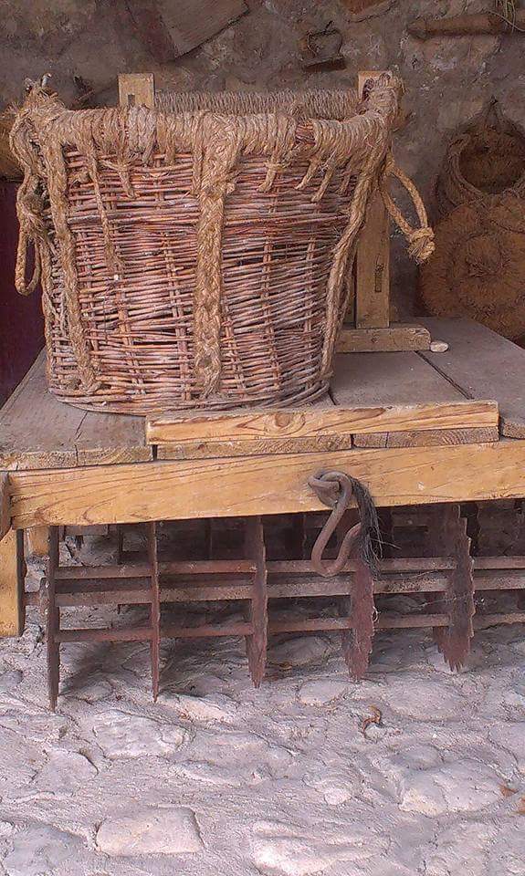 ¿Alguien nos dice que son y para qué se utilizaban? #tradiciones #Bedmar #Jaén #MaginaMágica <a href="/VentanaVAND/">Ventana Visitante</a> <a href="/Destino_AND/">DESTINO ANDALUCIA</a> <a href="/AytodeBedmar/">AytodeBedmar</a>