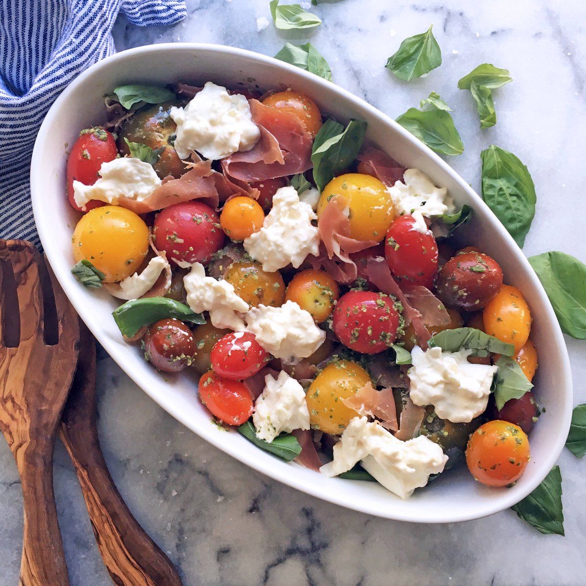 BazaarLazarr's tweet photo. A6: An #italian #salad is all about the #cheese right? I made this tomato salad with prosciutto & burrata! Totally yum! #ballarini #feedeed https://t.co/rMS4jboXWa