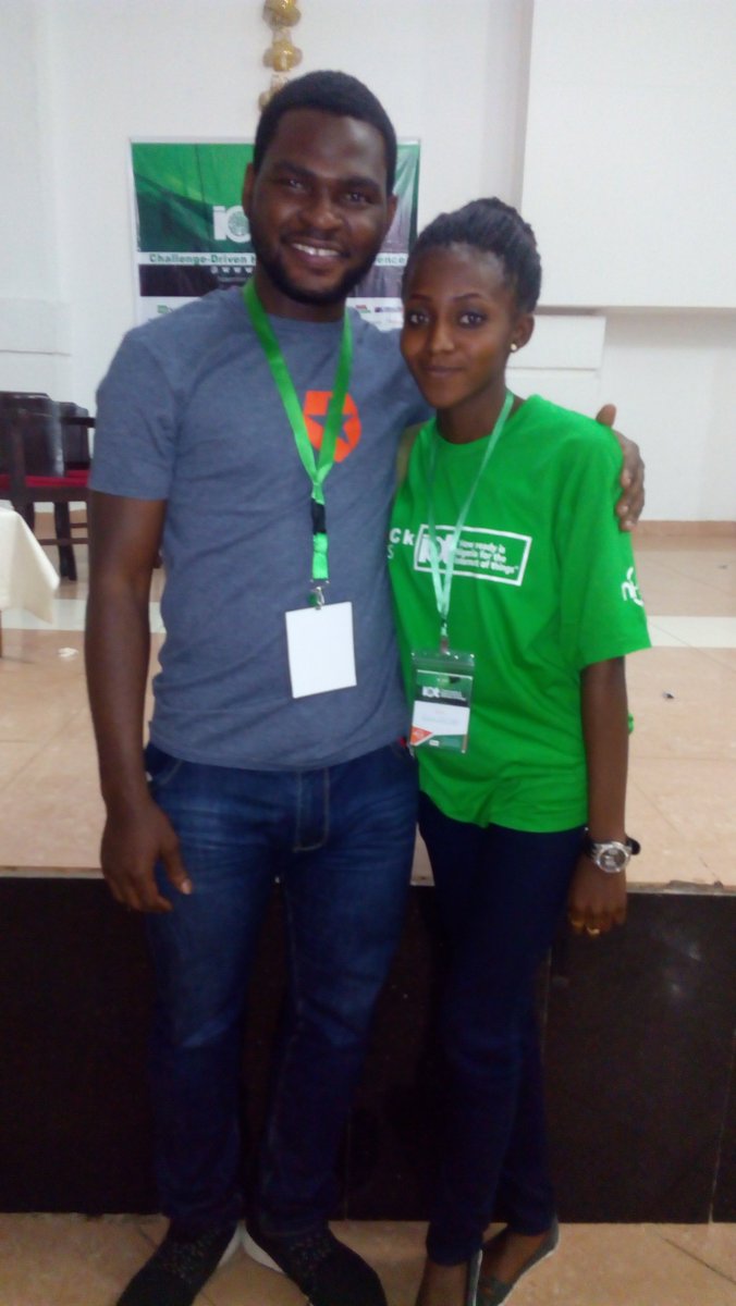 onojarachael's tweet image. Amazing moment capture with the fire ambassador @unicodeveloper @auth0 #Hackjos2016 #nHub #TeamUplift #Upliftngr #Uplift