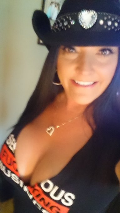#LiveSammyCam is cumming your way #SeriousFuckingBusiness @realstreamate @StreamateModels https://t.<a href="/tag/livesammycam"class="tags">#LiveSammyCam</a><a href="/tag/seriousfuckingbusiness"class="tags">#SeriousFuckingBusiness</a>
