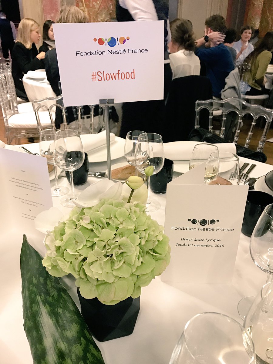 RomainMOUTON's tweet photo. Assises de la @Fond_Nestle_Fr "Passer à table 2.0: ubérisation du modèle alimentaire français ?". Interventions passionnantes. #TechATable https://t.co/3bw3Q7HTNA