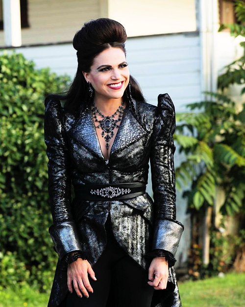 Lana Parrilla tweet media