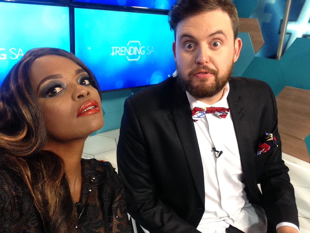 TrendingSAon3's tweet photo. Selfie Time @kuliroberts kuliroberts x @Nick_Hamman https://t.co/yJMKwbI4Ql