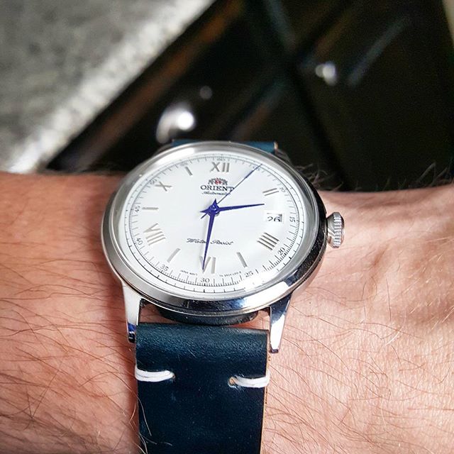 jackfosterusa's tweet photo. #strapenvy I love Navy Chromexcel leather! @jackfosterusa π·: @transientben https://t.co/IR5miqcR0l