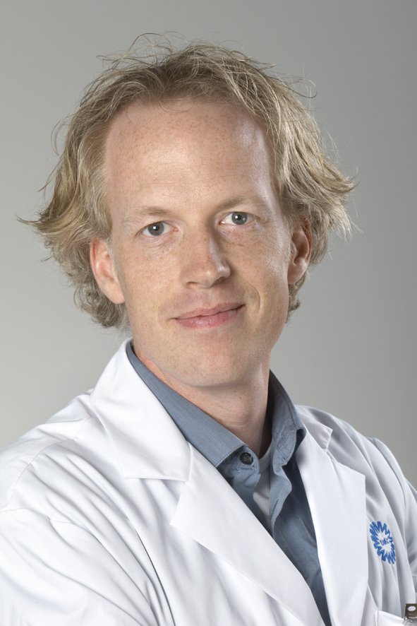 NCCongres's tweet photo. Tijdens het NCC geeft Dr. Dekker de workshop ‘Opvang van intoxicaties op de SEH’. Kijk voor meer info op de website https://t.co/4BEPdHc7wu! https://t.co/MyS5ZPRzRM