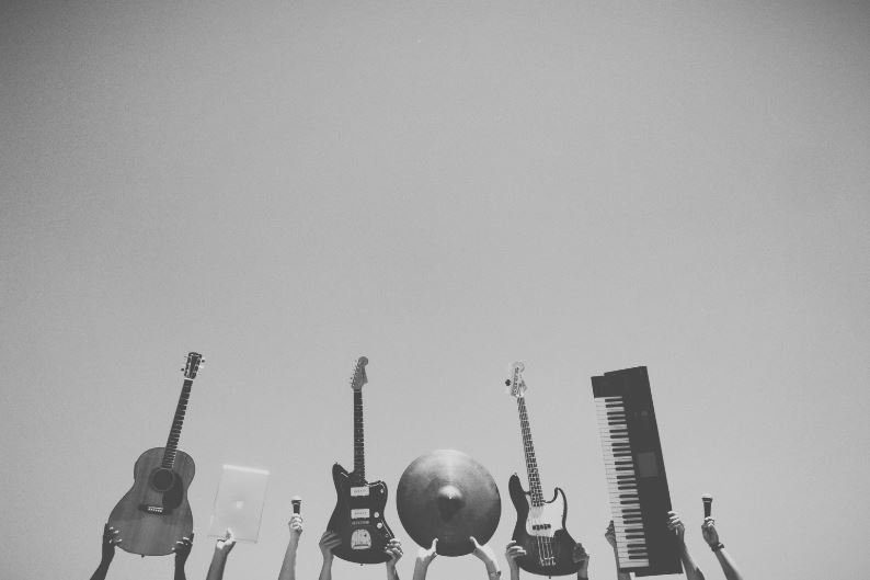 Forcing creativity isn’t always easy. Established songwriters give insight into their creativity-inducing tricks: grmypro.co/28Qtr0F