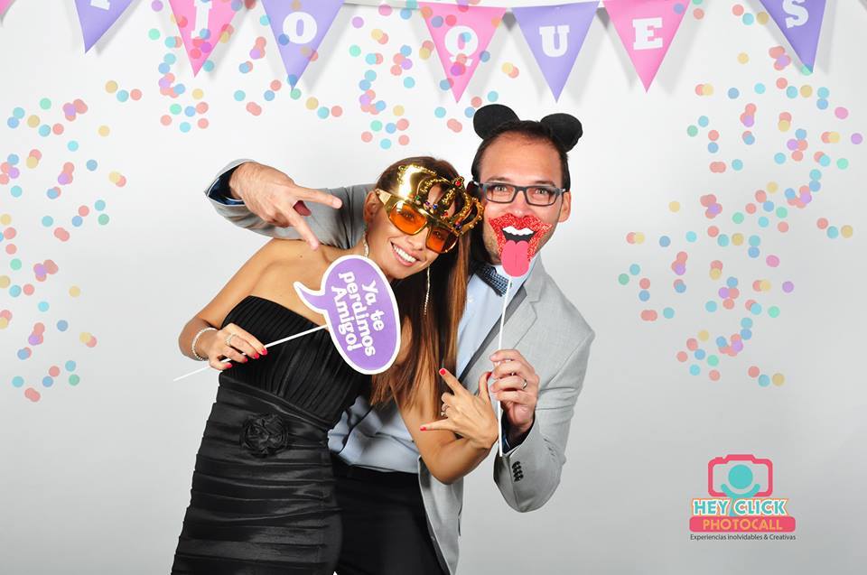 Photocallperu's tweet photo. Ideas para eventos de fin de año #photocall #KENZOxHM #AlAire #happytopday https://t.co/DGTQNXt09m