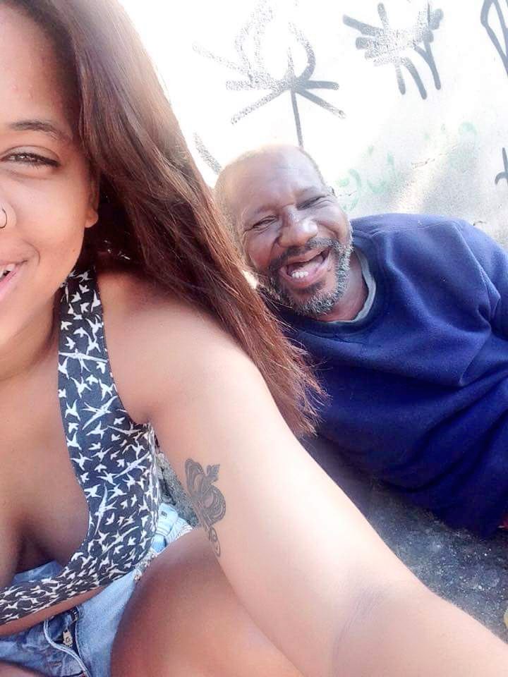 anabelbezerra's tweet photo. Vai com deus meu amigo , que deus te leve para um bom lugar ...❤
#vogal
#MeuMendigoFavorito ❤❤😇📿😔 https://t.co/Gw7gFrKKgZ