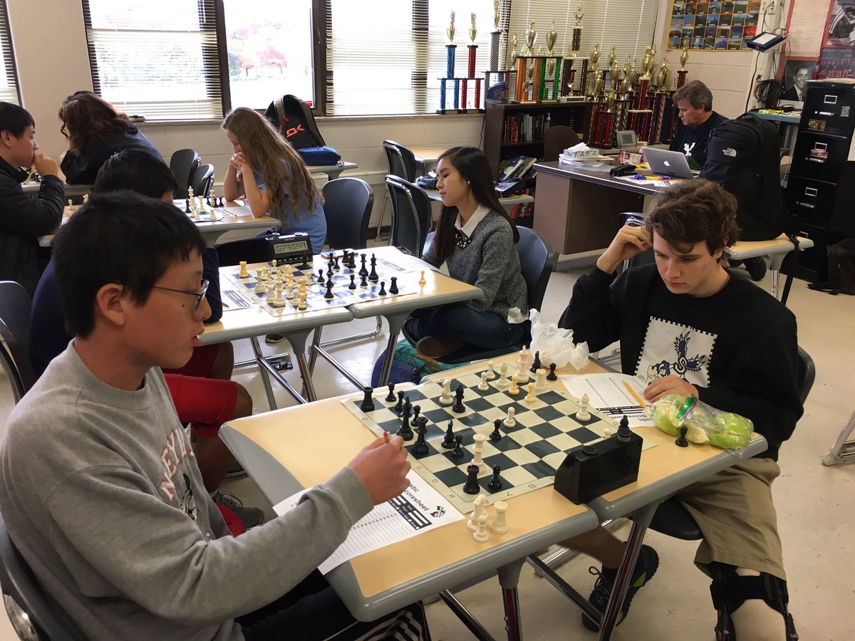 SkyChessIsLit's tweet photo. Huron Chess is LIT, too! Great scrimmage today!!😊 #DoubleLIT https://t.co/QS1lwglwu1