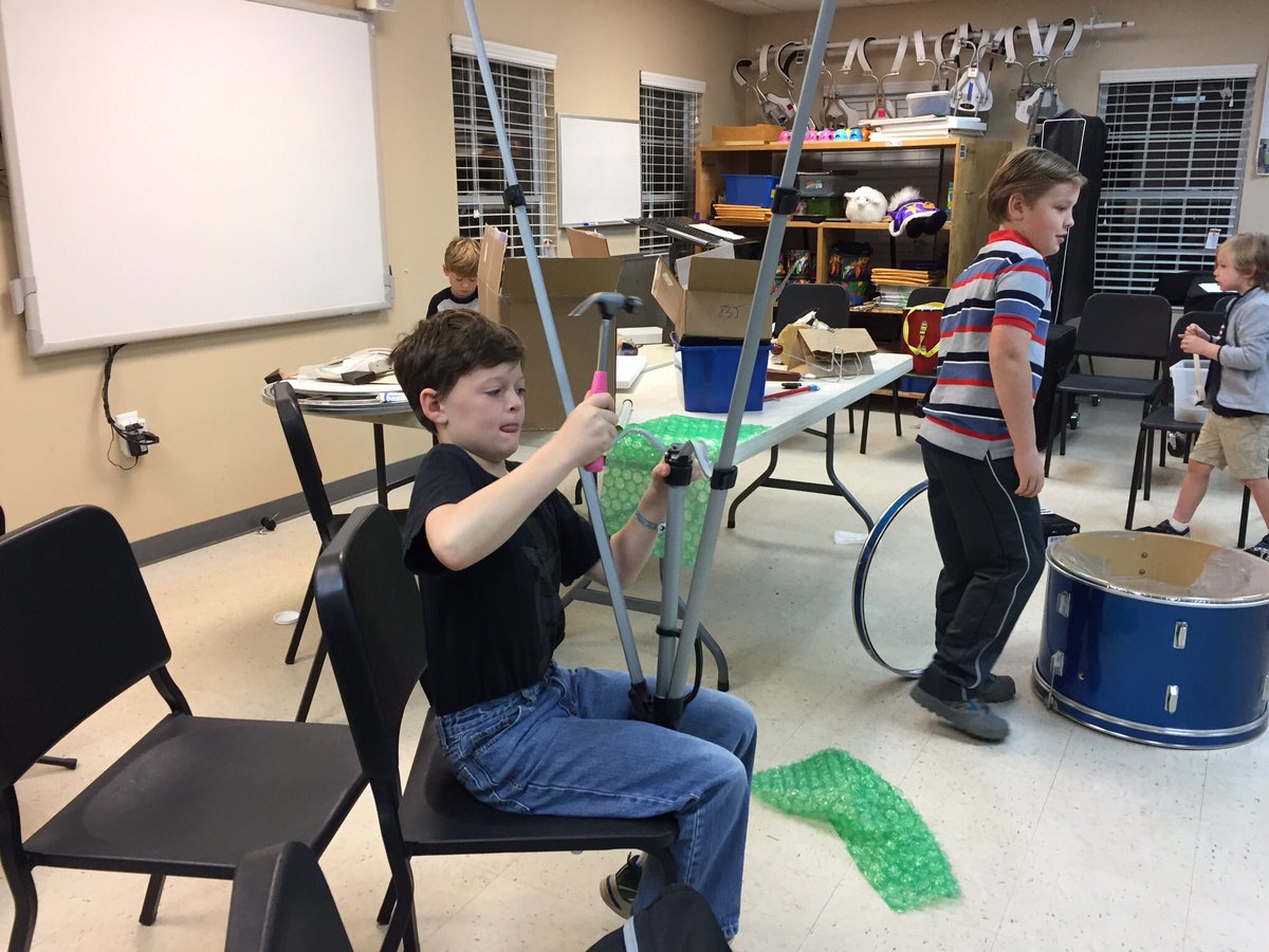 Paulamichele84's tweet image. #innovationacademy @HighMeadowsGA #multiagelearning #MakerSpace #gottabreakittomakeit