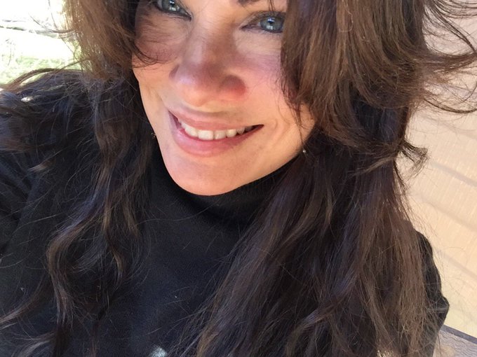 Hello Thursday https://t.co/1QnnBEXAFm