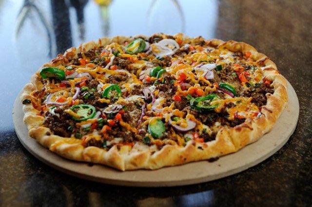 Bellinisokc's tweet photo. BEST FOODIE DEAL IN TOWN &amp; BIG GAME TONIGHT! Dine in for 1/2 Price Pizza during the #OUGame! Tip off at 6:30pm (405) 848-1065 #OKC https://t.co/3e1cIjLpbN