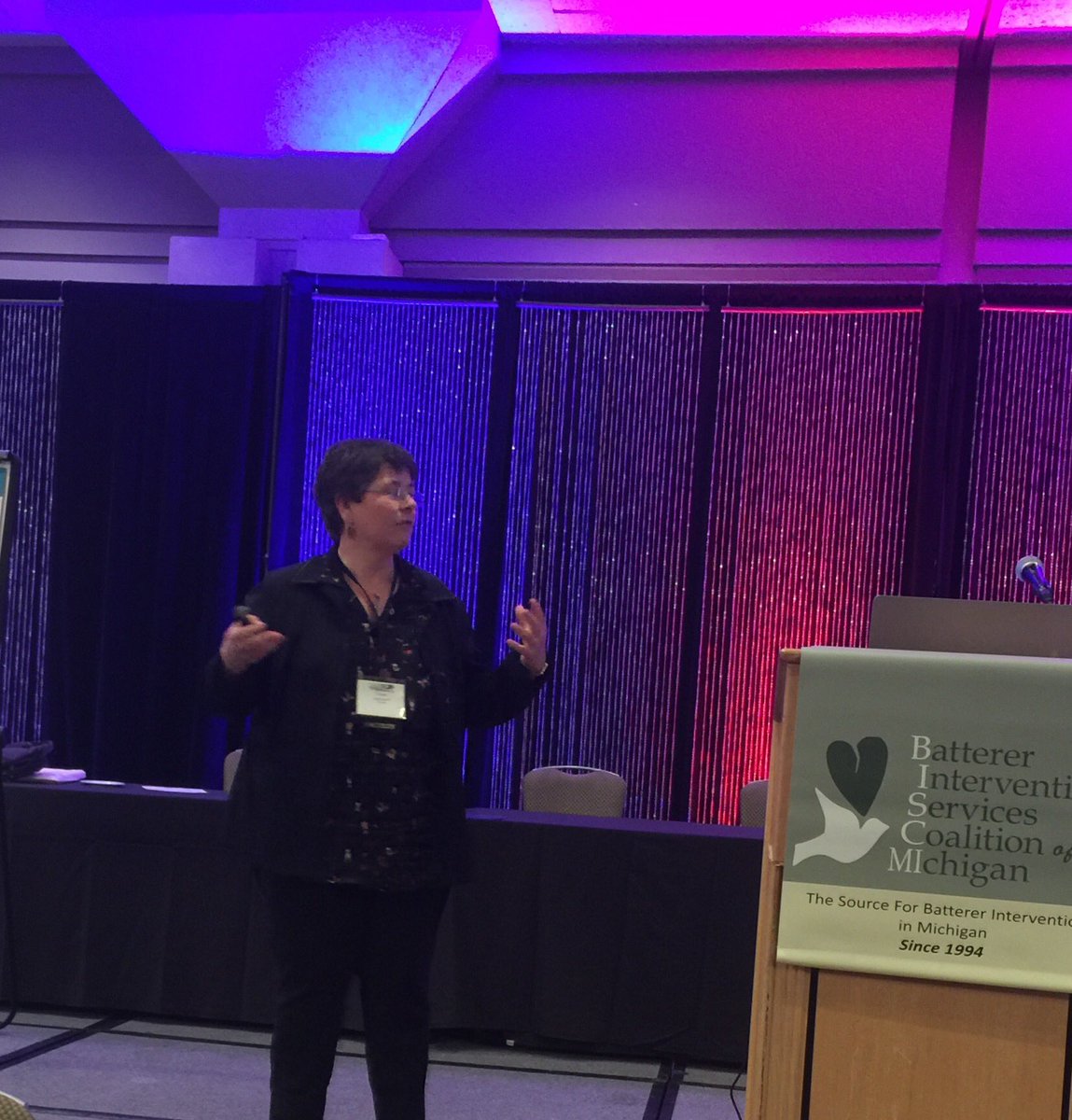bisc_mi's tweet image. Susan Cayouette on LGBTQ community&amp;amp;women who use force and intervention #intersectionalwork #LGBTQIwork #womenwhouseforce #ReflectingForward