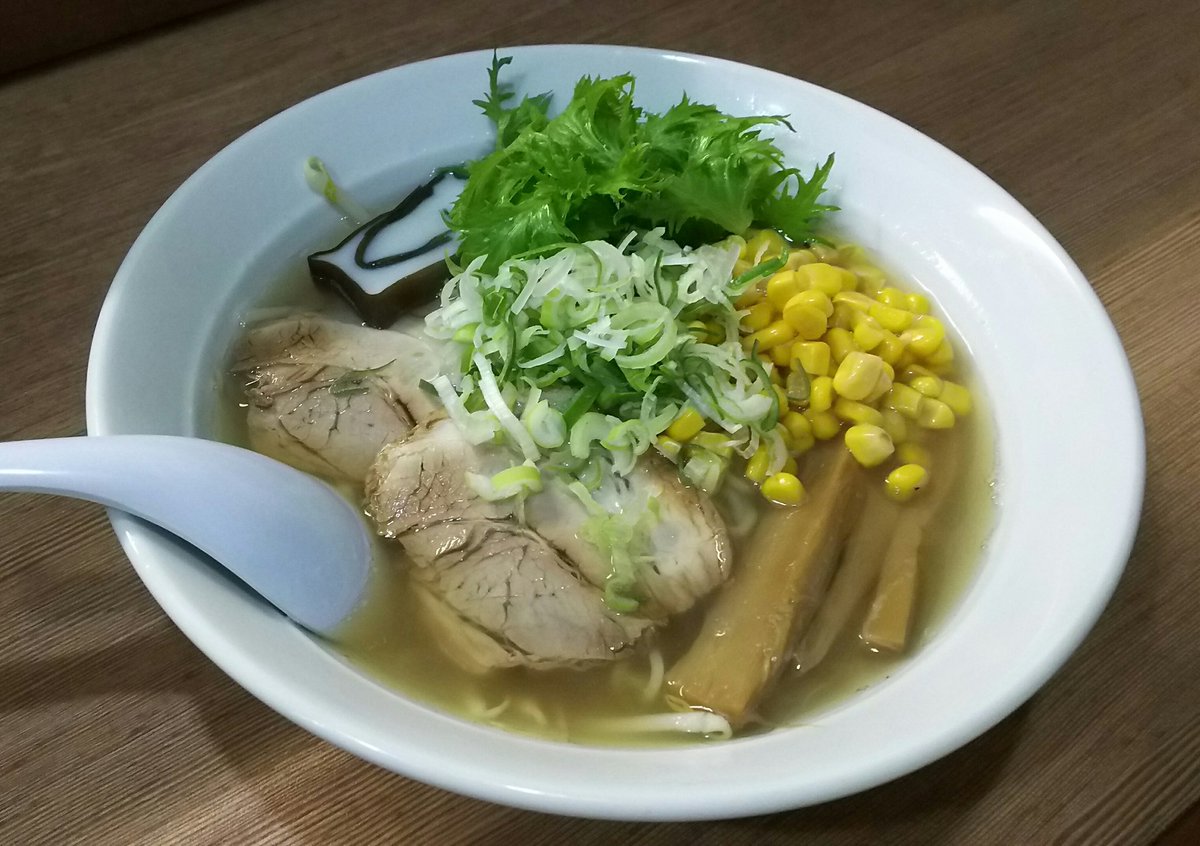 ミラスキーさん 味噌ラーメンと 塩ラーメンコーントッピングと モツ炒めを食べました 裏メニューの寒ハギラーメン はまだ時期じゃないからないそうな 店長さんは 昔アップルヒルで西山ラーメンやってた方です モツ炒めと激辛ラーメンがおいしかったんだ