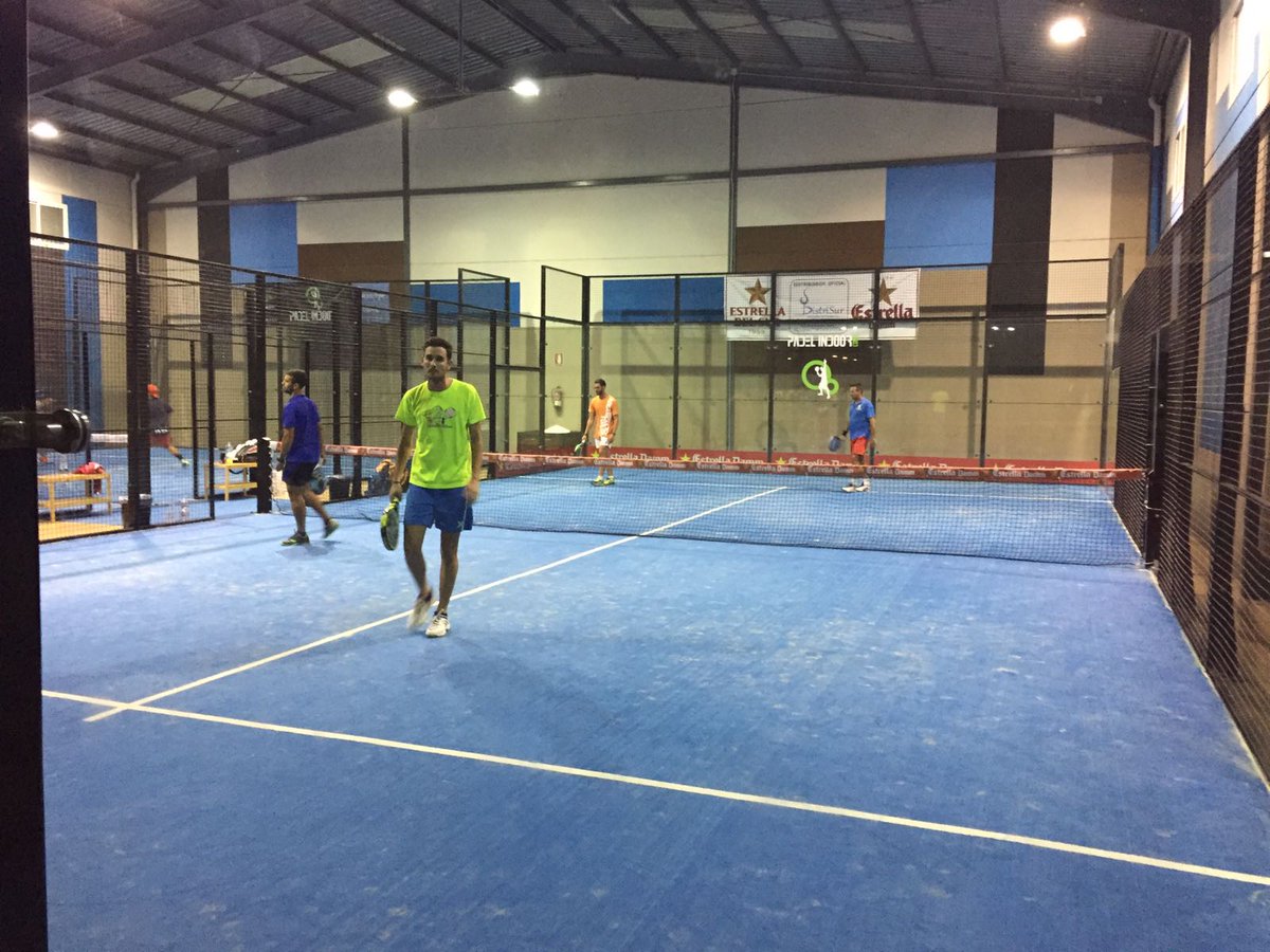 Comenzamos con nuestro III Torneo de Pádel "Trofeo de la Copatrona" en @indoorconil, no dudes en venir, te esperamos!!!