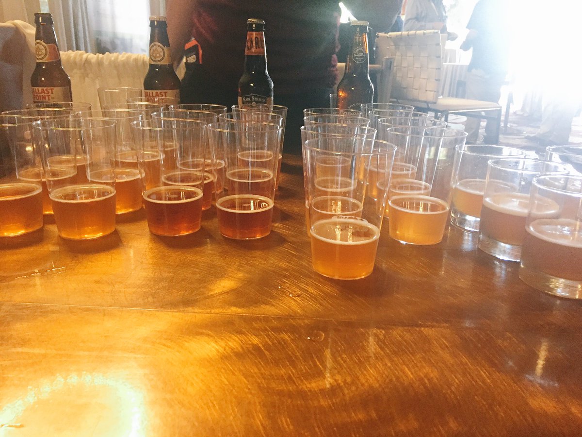 USDynamicsEvent's tweet image. Get hoppy with the great selection of beer being poured for sampling in the Crown Room. #DynStrong