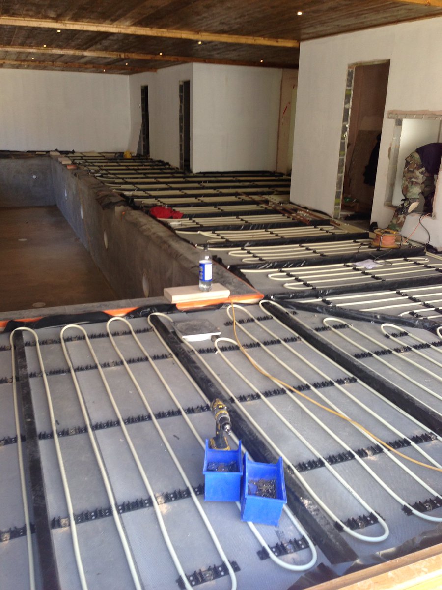 Reactionplumber's tweet photo. UDF heating installation and a swimming pool! #shouldhavedonebetteratschool #howtheotherhalflive @Reactionplumber great product @Nuheat https://t.co/EJexyrm38W