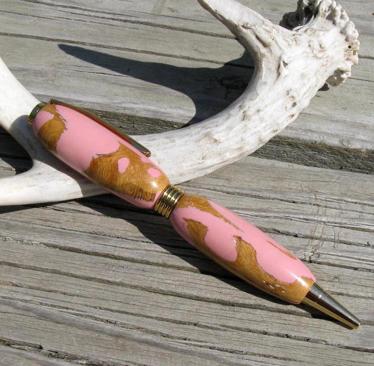 Emotional_Oasis's tweet photo. Pink Cactus Chubby Pen https://t.co/U2nNfiktqe #jewelryonetsy #FatPen https://t.co/3D4KBmK1Z7