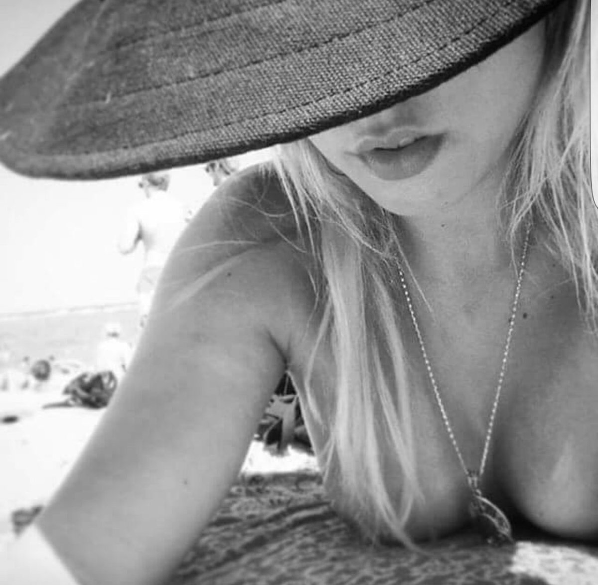 EscortDivasVIP's tweet photo. #lordferrari #LordAudi #lordanaya estoy segura que nada les hubiese pasado si se hubieses relajado en https://t.co/Jd6SeKmRmF https://t.co/96Vk7mE2dX