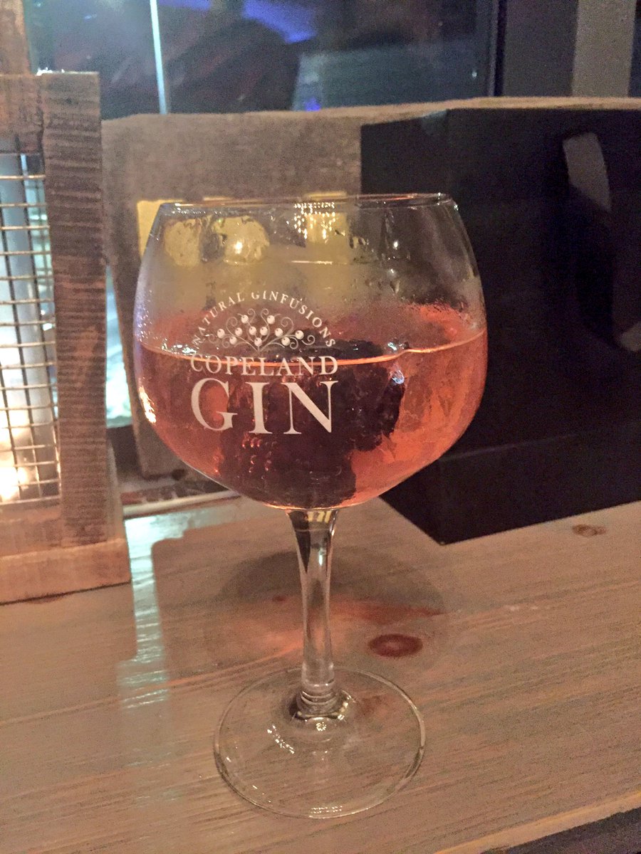 CopelandDistill's tweet photo. Great response from Founders to the #Rhuberry and the #RaspberryandMint 
* really chuffed * @STOKERSHALT https://t.co/wAt60TwWQs
