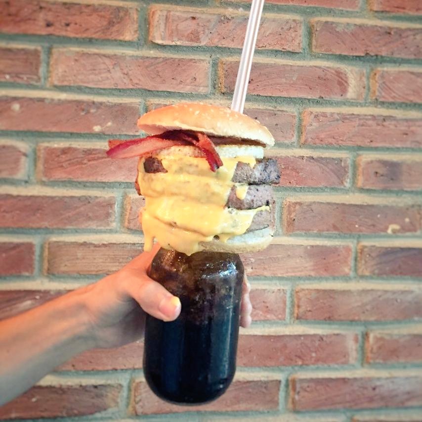 La Hamburguesería143 tweet media