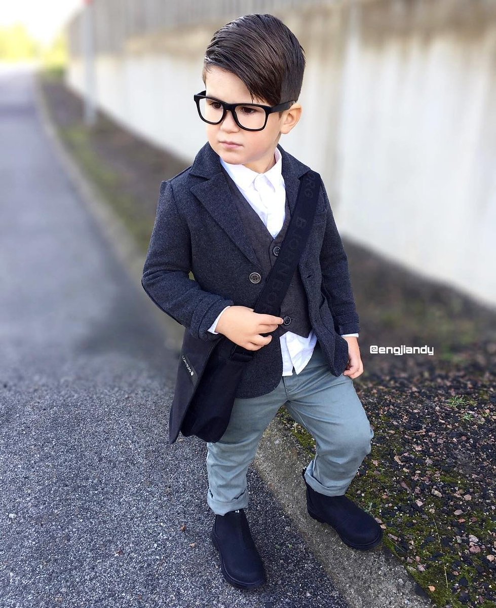 Beardyboystore's tweet photo. Kids fashion wear 2016 😍
#kidsfashion  #cute #babies #fashion  #sunglass #opticals #menshaf #model #sweet #specs #swag #viral #topviral 😎😍😎😎 https://t.co/sD0piGJl64