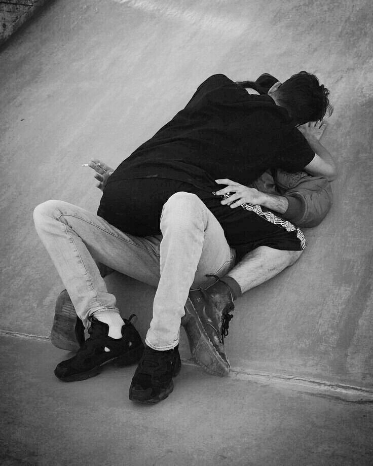 Kunn_Sc's tweet photo. "And when he looks at me, I swear I can not breathe." https://t.co/pA0E50sDAV