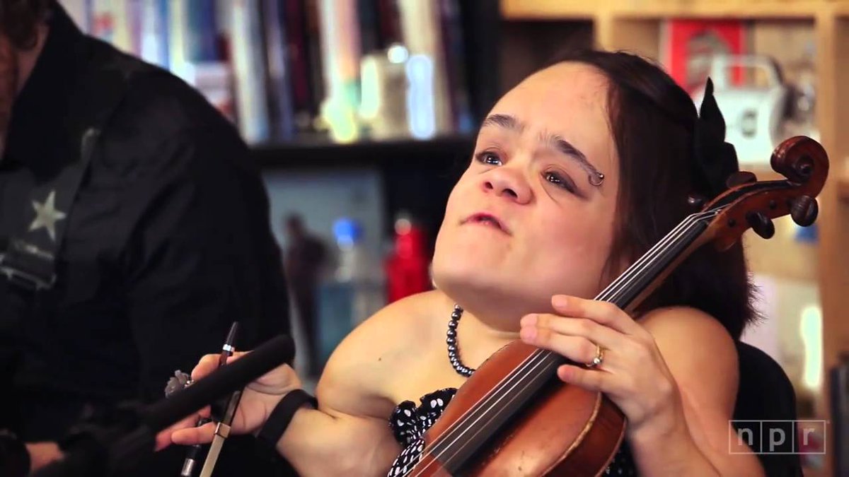 KDICFM's tweet photo. we're broadcasting an interview w/ the amazing Gaelynn Lea, winner of NPR's tiny desk contest, at 8:15pm CST! link: https://t.co/AsHJuEotQU https://t.co/tIvgAtdvhz