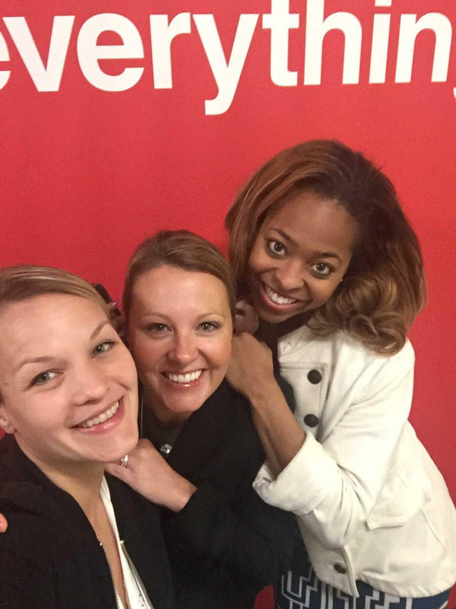 Making lasting connections with these beautiful ladies!! Had a blast @ #CVSEL2016 #RxSupDMEL. Can you handle all this talent?!