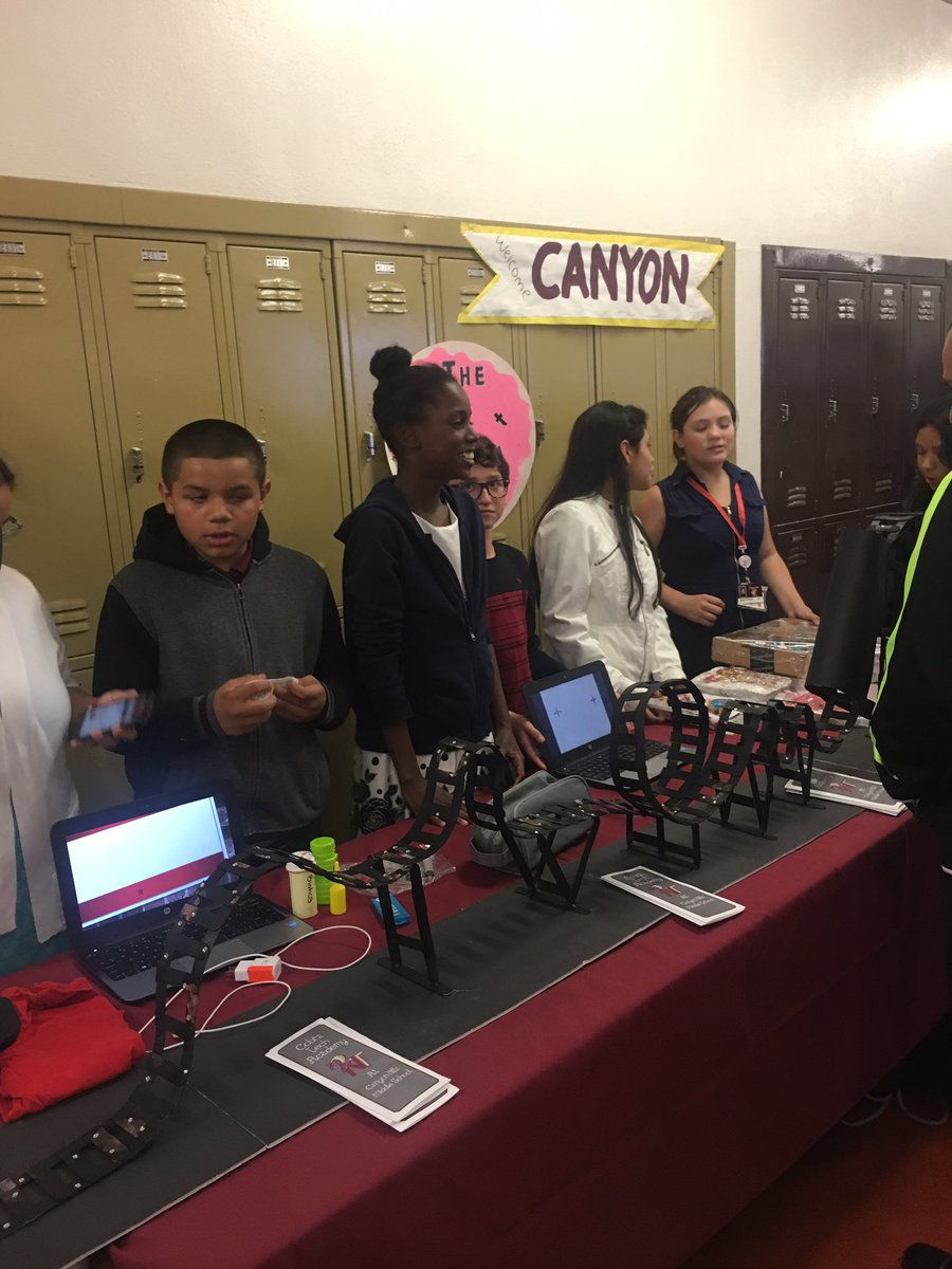 RuennaValdez's tweet photo. @Panther_NewTech  is awesome great things happening  here #newtechexpo @newtechnetwork 👏🏻 #iamepisd  @CraigKehrwald  @ELPASO_ISD https://t.co/cur6iTWudA