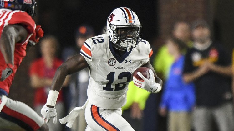 Auburn freshmen, sophomores growing up, so much so Tigers lead SEC in offense, averaging 507.6 yards per game. Story auburntigers.com/sports/m-footb…
