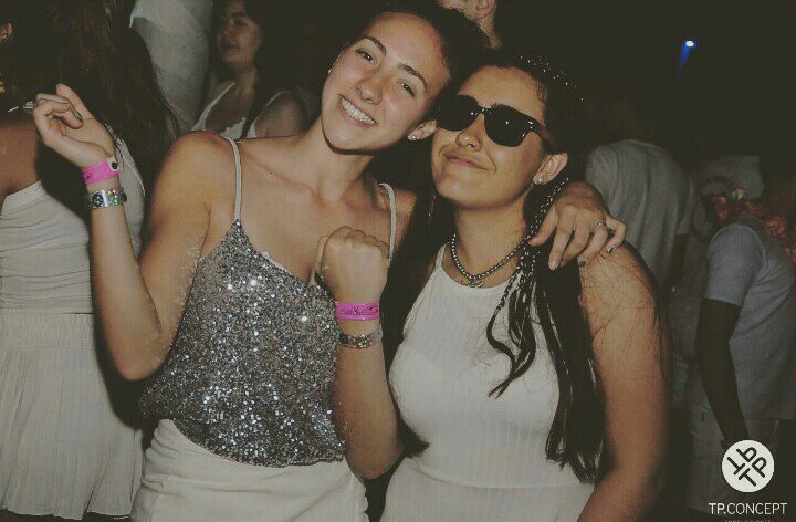 leilagonzalez_'s tweet photo. @CaarRinaldi por mil razones que no puedo explicar pq simplemente no me alcanza la vida, sos mi hermana del alma y sin vos me muero, t amo ❤ https://t.co/SlIUoGDw4g