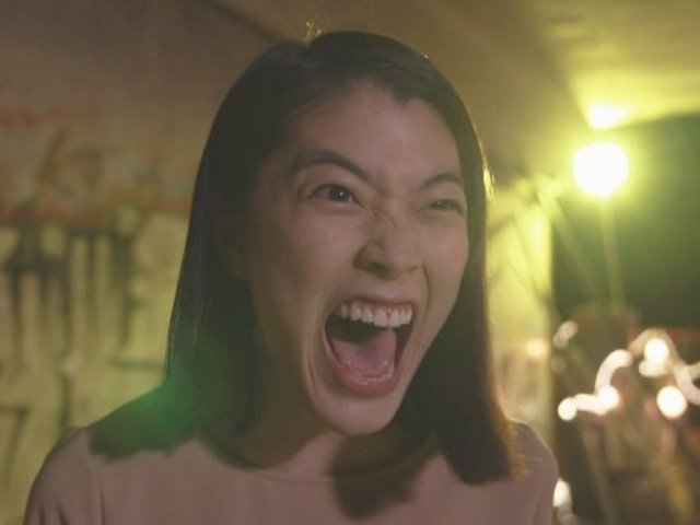 成海璃子VS佐野ひなこ、