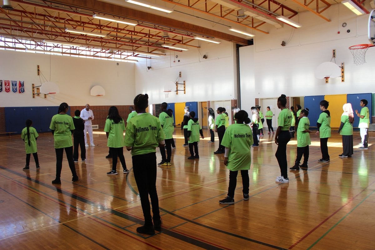 Beth-Lynn Bow (@bethlynnbow) on Twitter photo Health & Wellness symposium yesterday - lots of learning happened <a href="/eliabwell/">Elia Wellness</a> <a href="/OakdaleParkMS/">Oakdale Park MS</a> Health & Wellness symposium yesterday - lots of learning happened <a href="/eliabwell/">Elia Wellness</a> <a href="/OakdaleParkMS/">Oakdale Park MS</a>