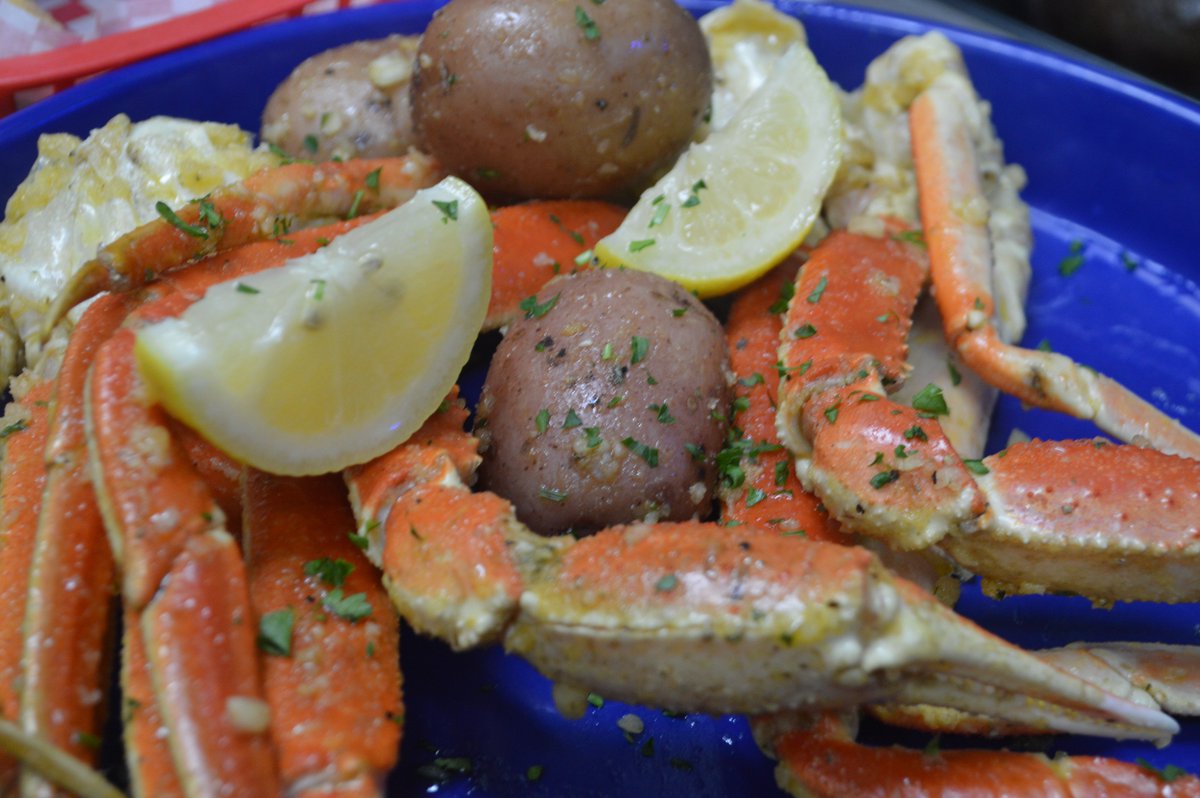 ragincrabdallas's tweet photo. Tru Dat (Truly) Delish - Steamed Snow Crab and Potatoes with Garlic Butter #ragincrab #snowcrab #lowestgreenville #lovelowestgreenville https://t.co/98n7Cqlh46