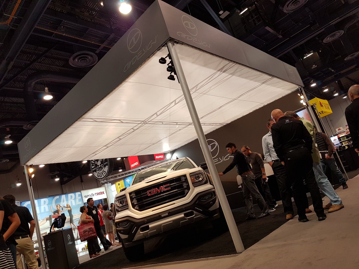 Arabe_Mendoza's tweet image. Exclusividad perfecta entre diseño y funcionalidad de @AirDesignSparco

#AirDesign #SuperRIM #BuildYourRide #SEMA2016 #GMC #Sierra
