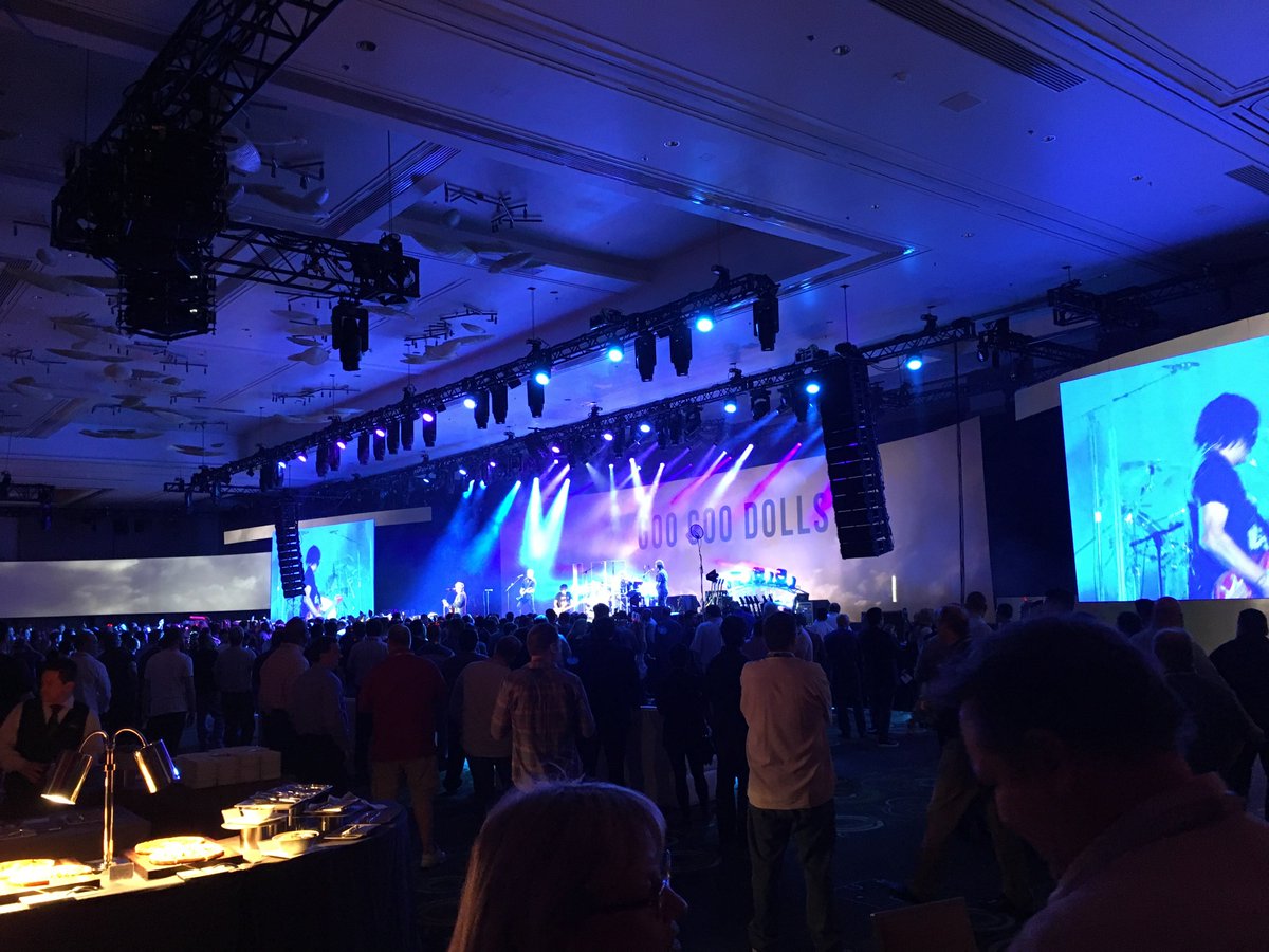 SageFedora's tweet photo. @googoodolls @McAfee @IntelSecurity #FOCUS16 #Foundstone #LoveMyWork #infosec #awesomesauce #Bacon @Foundstone https://t.co/wsq9O1tZch