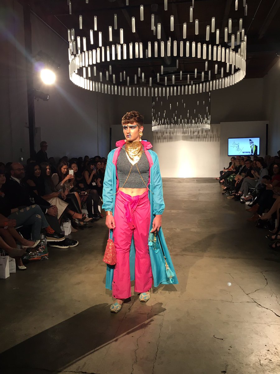 SaversVVillage's tweet photo. Getting thrifty and fashion-forward with @jas0npillay at #RunwayReimagined. #EFW https://t.co/jhAAaxDjSr