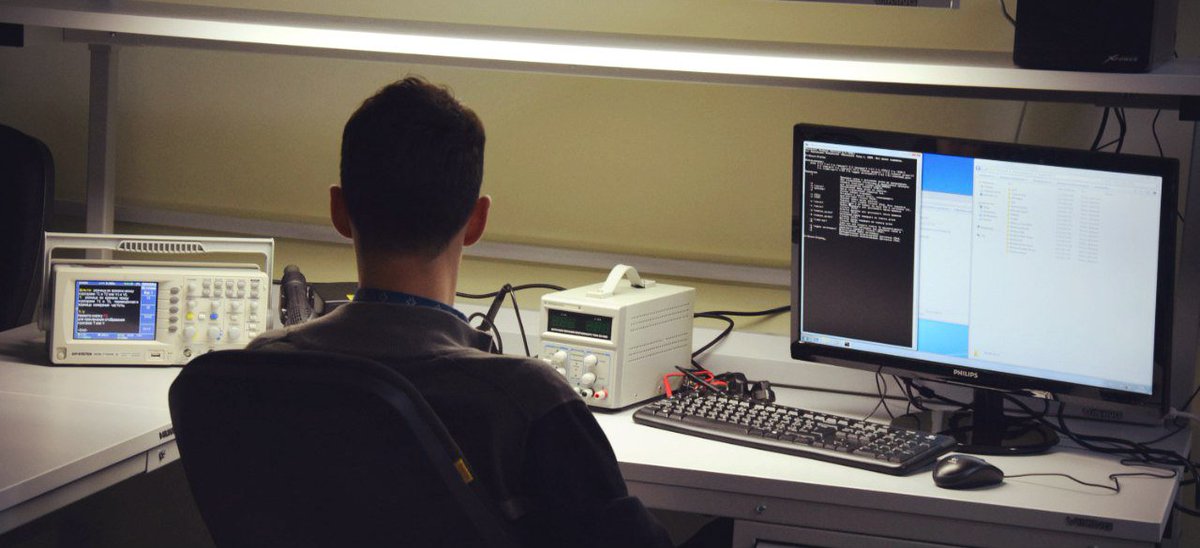 На каком основании школам навязывают централизованные региональные электронные журналы? ug.ru/article/944