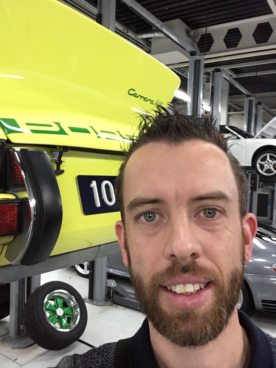 Johan408's tweet image. Working on a legend!! 911RS!!