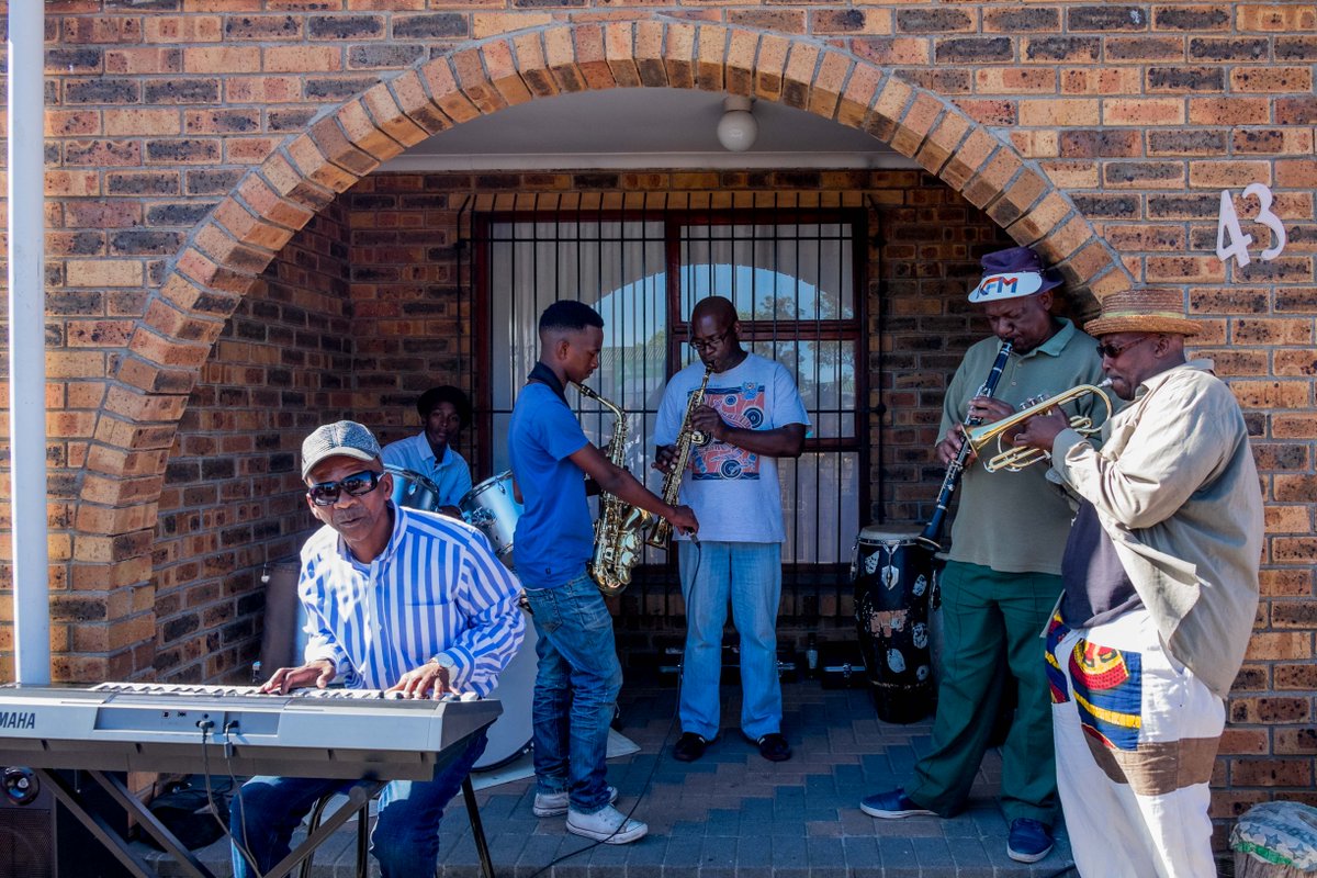 OpenStreetsCT's tweet photo. #OpenStreets equated open homes in #Langa on Sunday #Jazz @FOSTA_SA @bradbaard @bradley_rink @bridgesformusic @NicManshon https://t.co/RPVlqV9Eun
