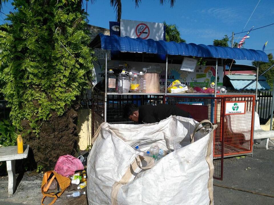 swcorp_my's tweet image. 3/11/2016

Kangar - Kutipan &amp;amp; belian barangan kitar semula di Masjid Saidina Umar Al Khattab, Guar Syed Alwi &amp;amp; S.K Sri Perlis.
#asingkan