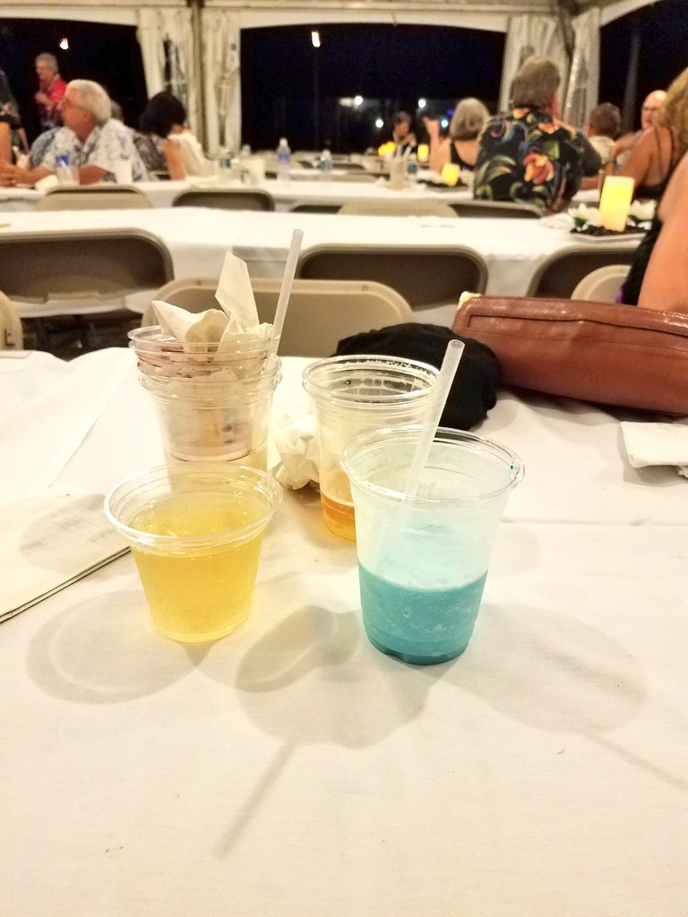 OttmanJeffrey's tweet photo. #openbar...🍹🍸🍷🍺🍻 https://t.co/7LN9U1dwXy