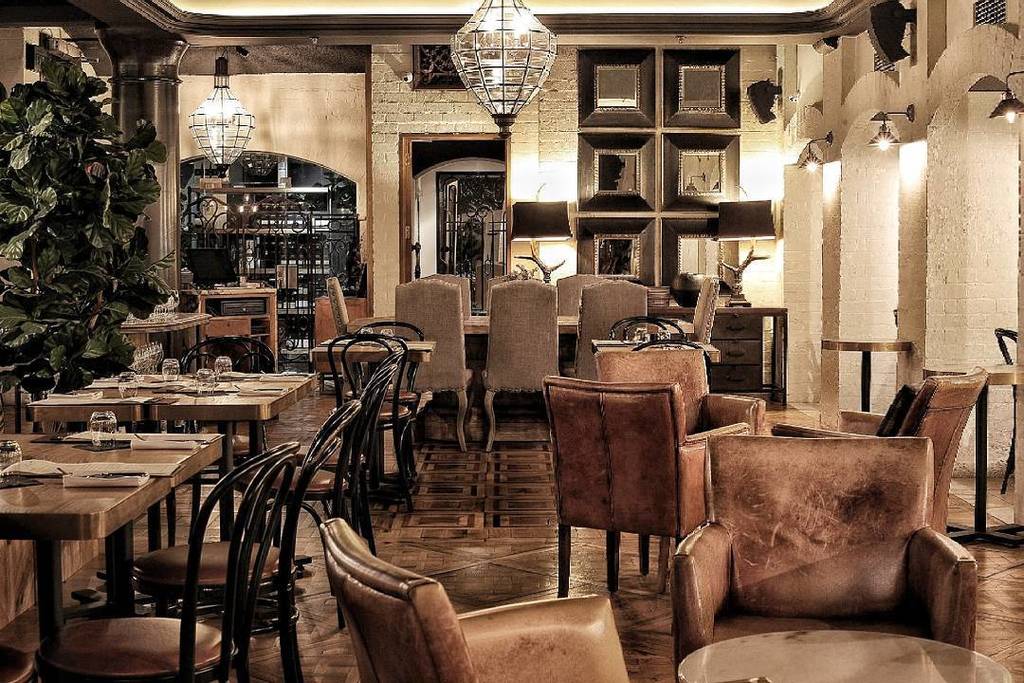 Come down and discover Melbourne's best kept secret. 250 whiskies from across the world. A… ift.tt/2f7lNCx