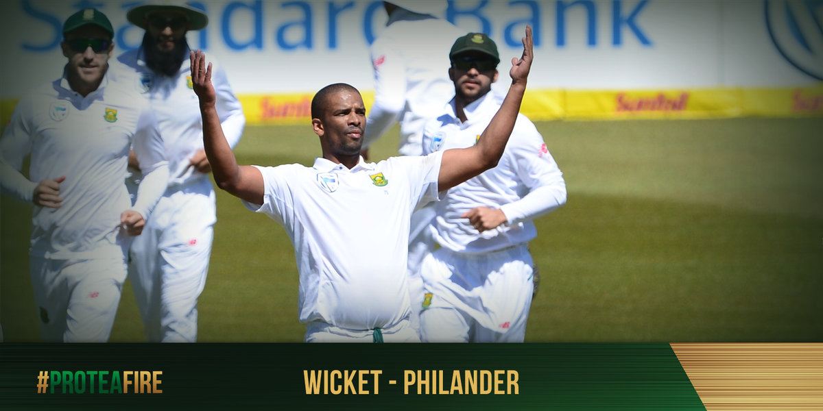 ProteasMenCSA's tweet photo. Big Vern takes the last one! Lyon goes without scoring, caught by Elgar. AUS all out for 244 with a 2-run lead. #ProteaFire #AUSvSA https://t.co/Ddf9rdMRwK