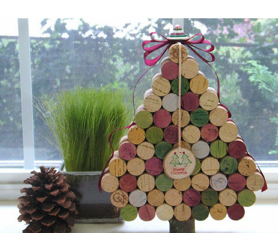 How to make your own Christmas tree
bit.ly/2ehbZYE