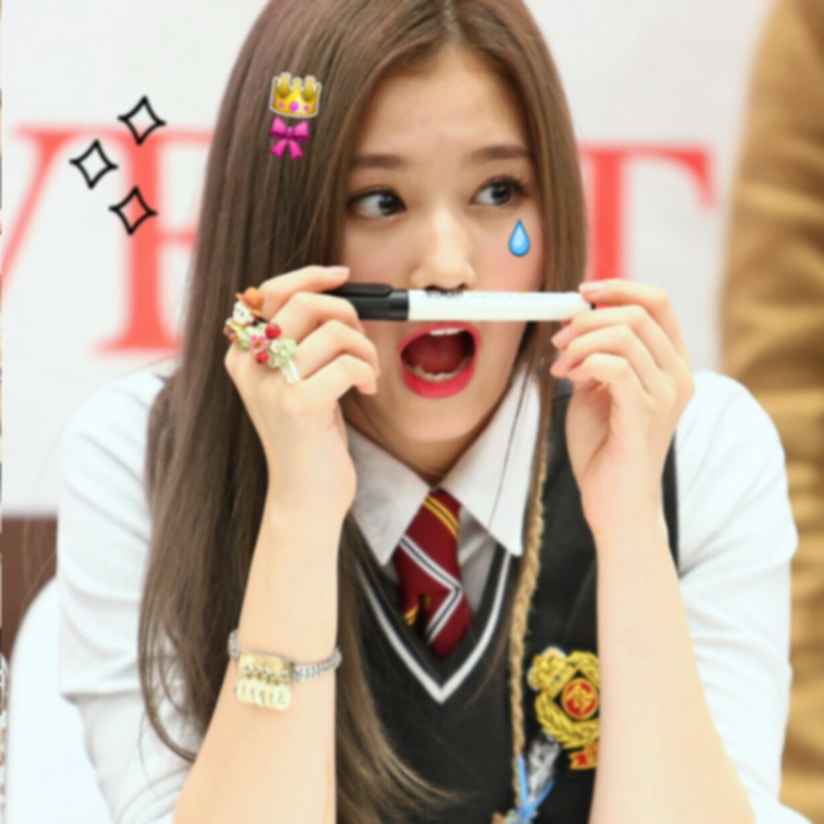 insdomie's tweet image. 🐇 SANA TWICE ICONS 🐇
Use/save? Pls rt+like.
© keyong

Req by @ssana_twc 
Hope u like it💕