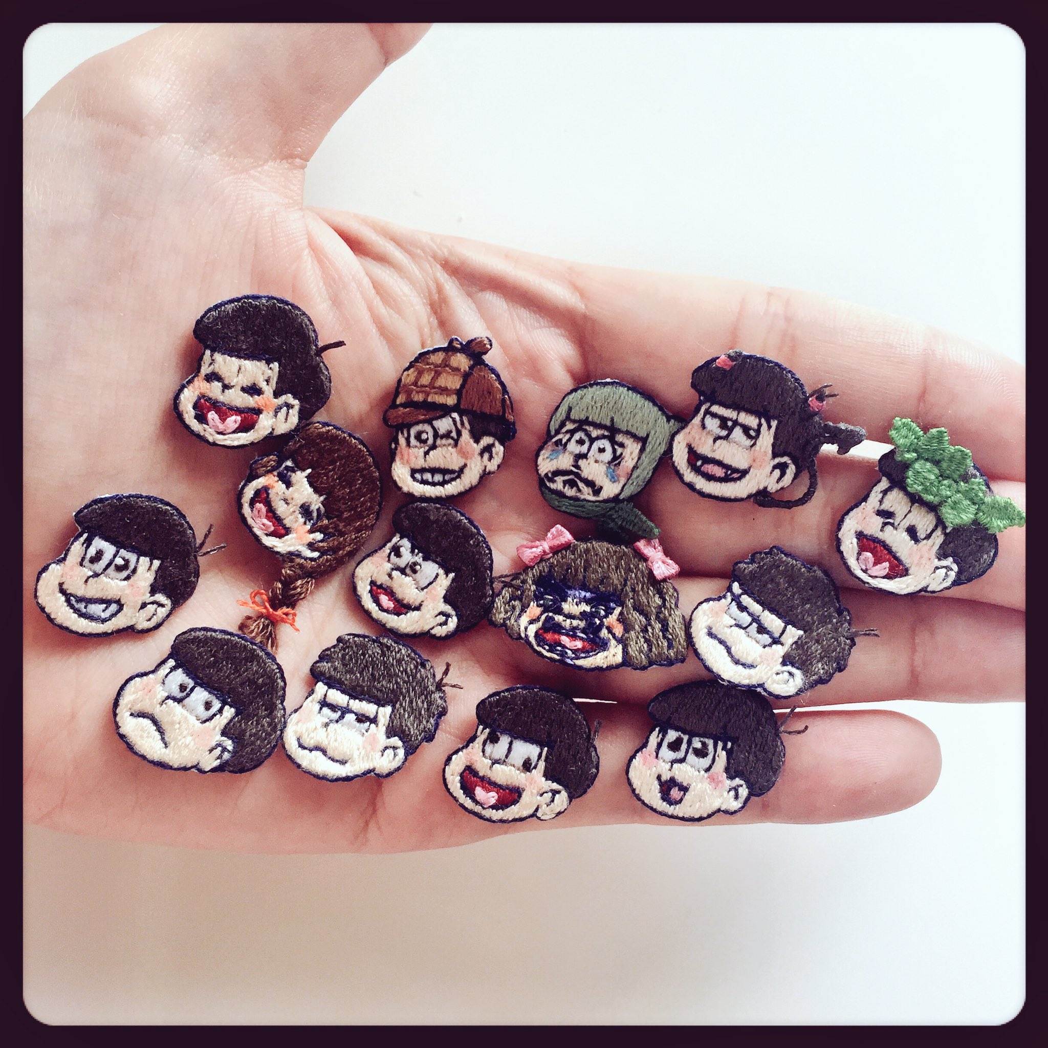 しまこ 松がいっぱいコレクション 第6弾 おそ松さん手芸部 おそ松さん 刺繍松 ドブス 十カノ デビめが T Co Siwdeiwrv1 Twitter