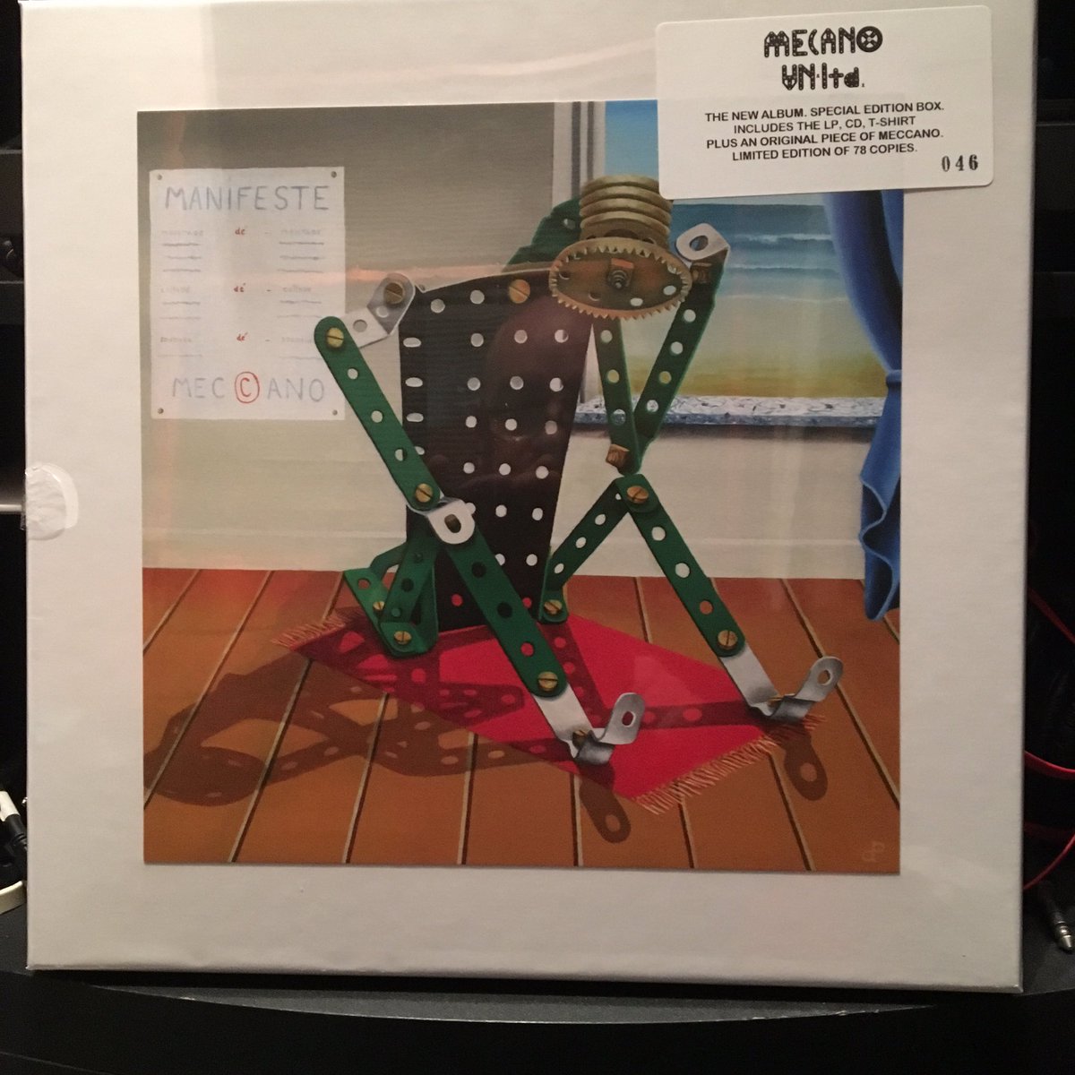 Yes! Very ltd box set of <a href="/MecanoUnLtd/">Mecano Un-Ltd</a> received! #vinyl #tshirt #cd #box #art #meccano #postpunk #coldwave #newwave #indie #dutch #ultra #dj